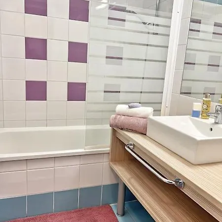 Confort, Piscine Et Acces *